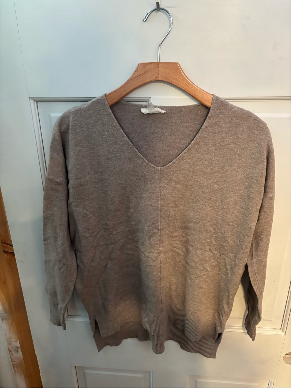 Milano V-Neck Long Sleeve Sweater in Taupe